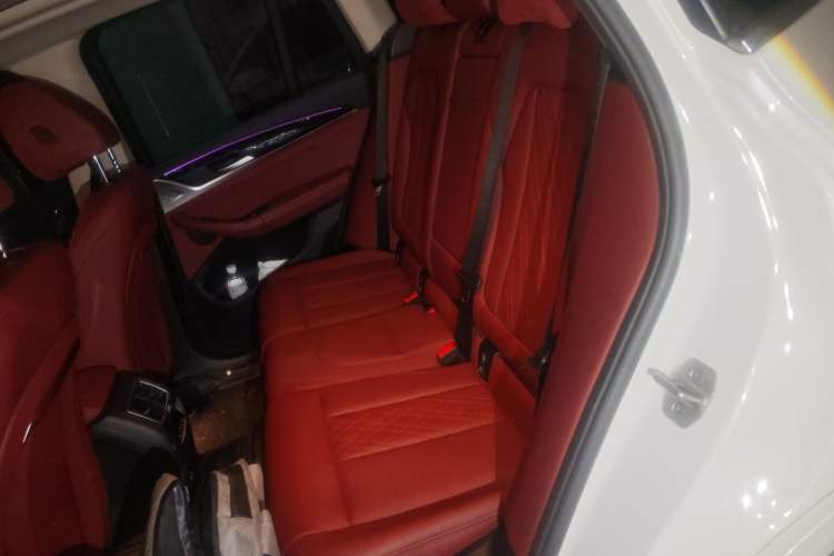 Used BMW X3 2022 xDrive25i M Sport Package Left Rear Seat