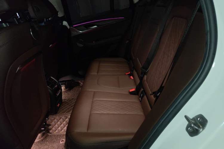 Used BMW X3 2022 Facelift xDrive30i Luxury Edition M Night Edition Package Left Rear Seat
