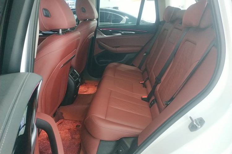Used BMW X3 2022 Restyled xDrive25i M Sport Package Left Rear Seat