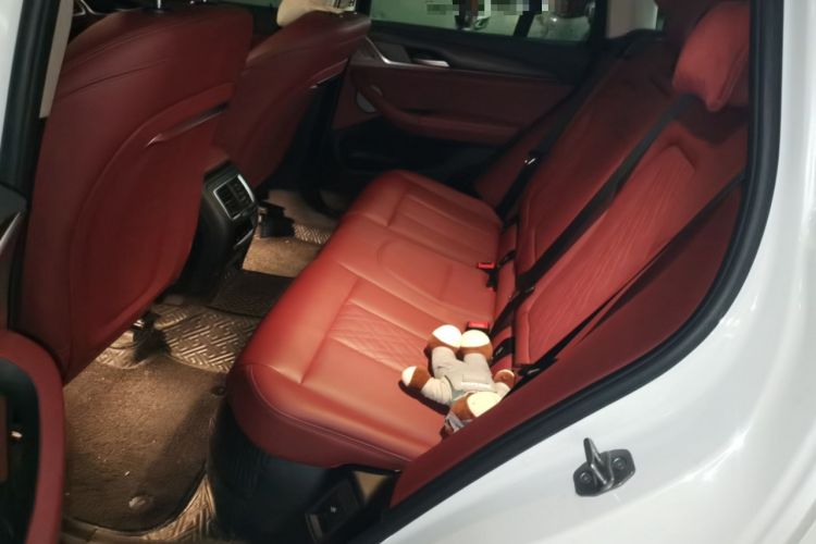 Used BMW X3 2022 Facelift xDrive30i Luxury Edition M Night Edition Package Left Rear Seat