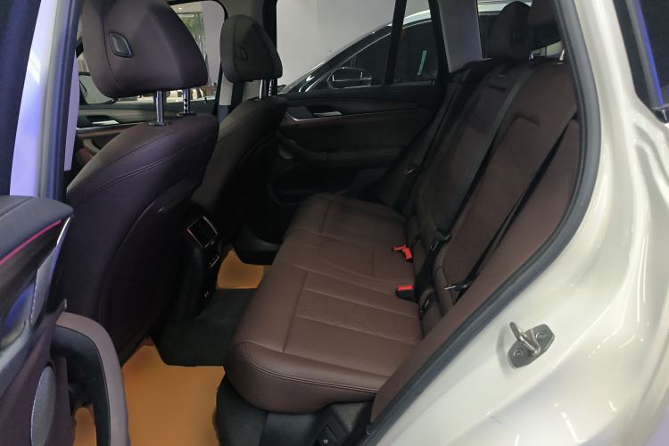 Used BMW X3 2022 Facelift xDrive30i Luxury Edition M Night Edition Package Left Rear Seat