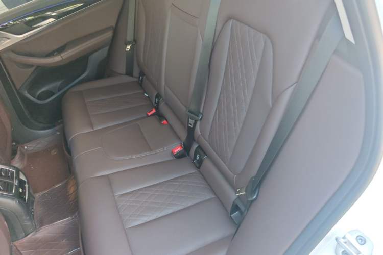 Used BMW X3 2022 xDrive25i M Sport Package Left Rear Seat