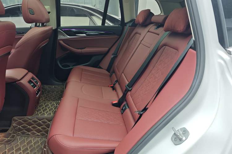 Used BMW X3 2022 Restyled xDrive25i M Sport Package Left Rear Seat