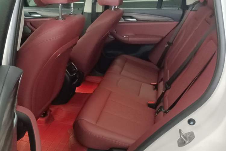 Used BMW X3 2022 Facelift xDrive30i Luxury Edition M Night Edition Package Left Rear Seat