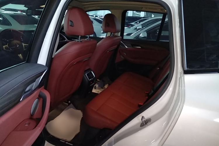 Used BMW X3 2022 Facelift xDrive30i Luxury Edition M Night Edition Package Left Rear Seat