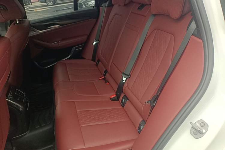 Used BMW X3 2022 Second Facelift xDrive30i Luxury Edition M Night Sky Package Left Rear Seat
