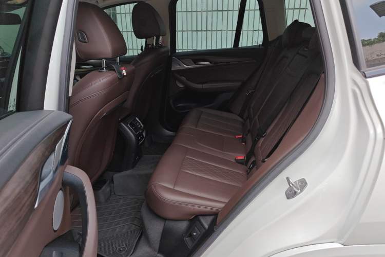 Used BMW X3 2022 xDrive30i Luxury Model M Night Sky Package Left Rear Seat