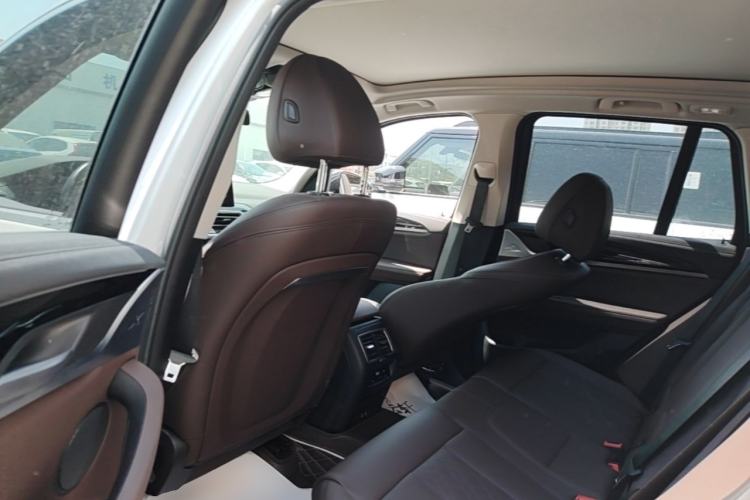 Used BMW X3 2022 xDrive25i M Sport Package Left Rear Seat
