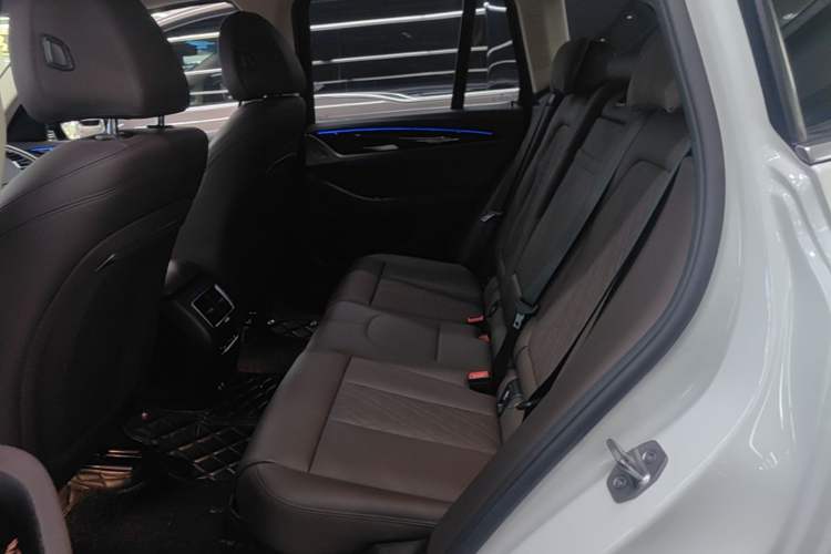 Used BMW X3 2022 xDrive25i M Sport Package Left Rear Seat