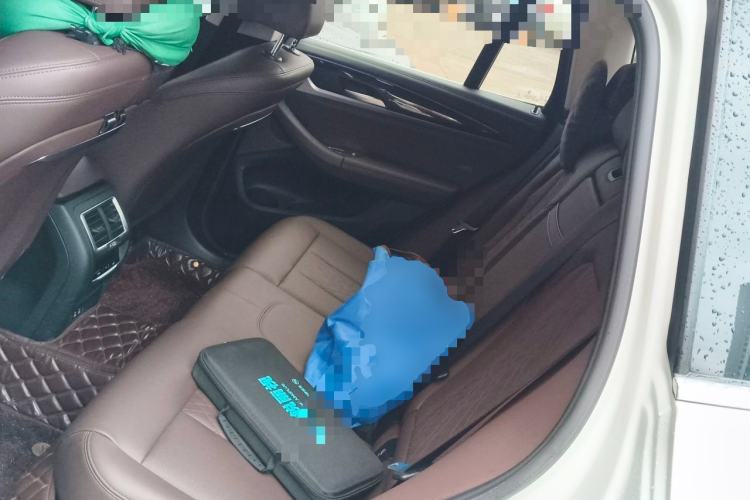 Used BMW X3 2022 Restyled xDrive25i M Sport Package Left Rear Seat