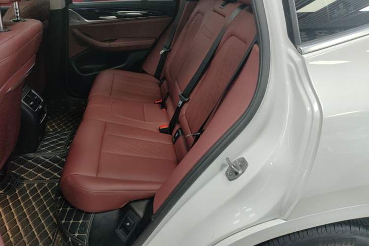 Used BMW X3 2022 xDrive25i M Sport Package Left Rear Seat