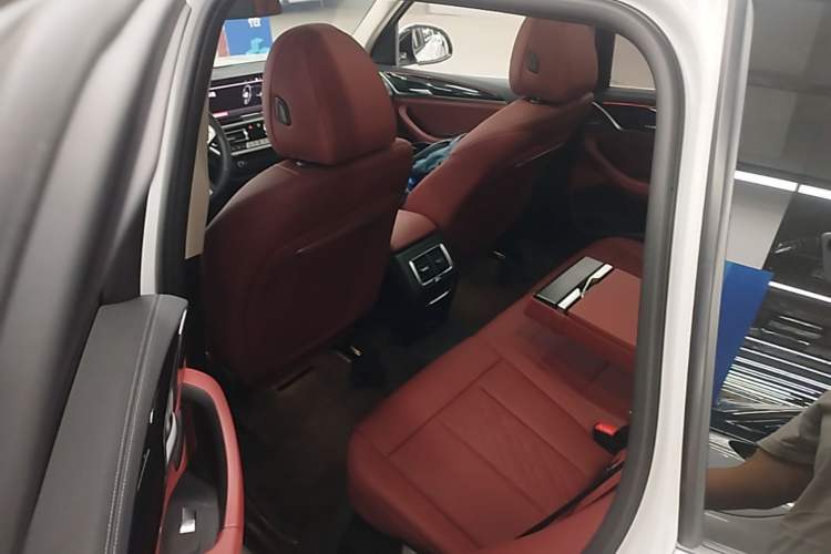 Used BMW X3 2022 Restyled xDrive25i M Sport Package Left Rear Seat