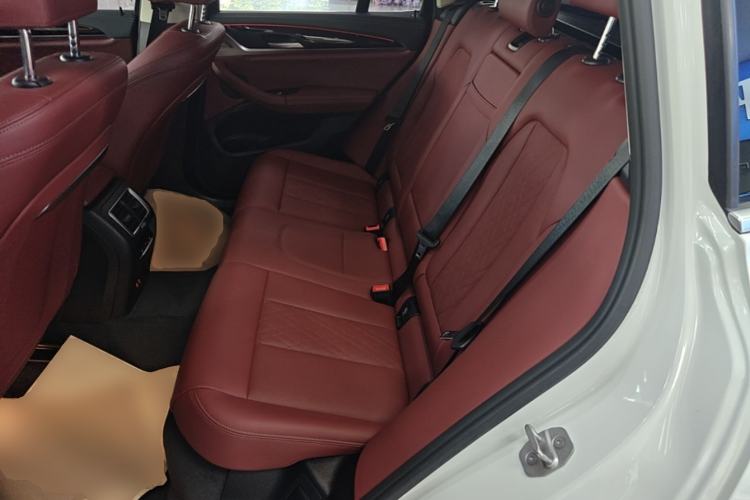 Used BMW X3 2022 Restyled xDrive25i M Sport Package Left Rear Seat