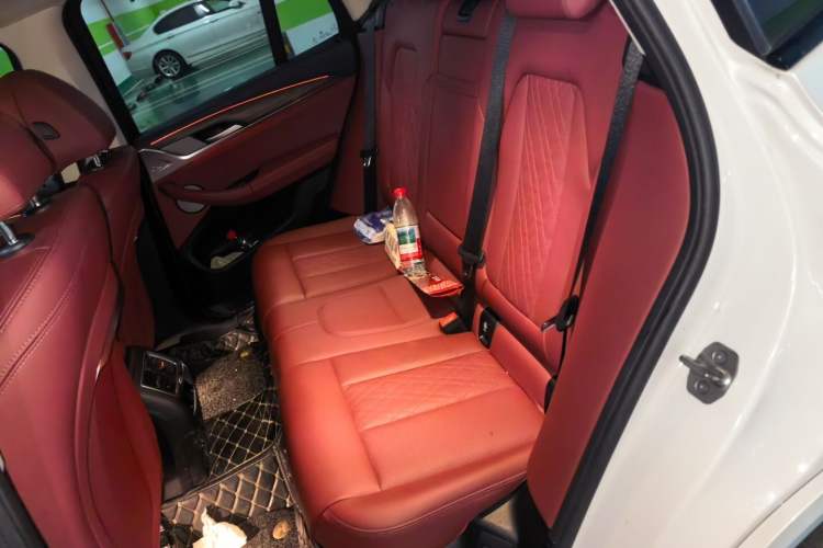 Used BMW X3 2022 Facelift xDrive30i Luxury Edition M Night Edition Package Left Rear Seat