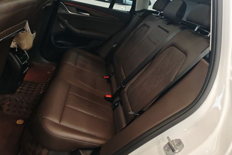 Used BMW X3 2022 Facelift xDrive30i Luxury Edition M Night Edition Package Left Rear Seat