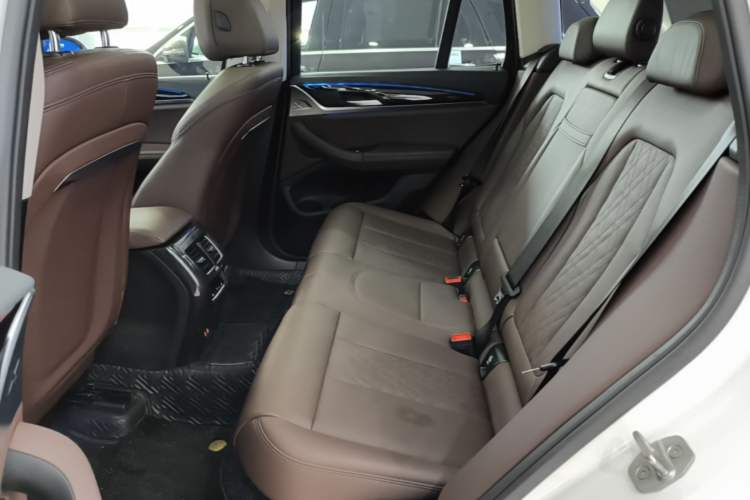 Used BMW X3 2022 xDrive25i M Sport Package Left Rear Seat