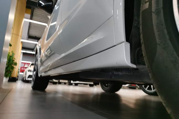 Used BMW X3 2022 xDrive25i M Sport Package Left Side Sill
