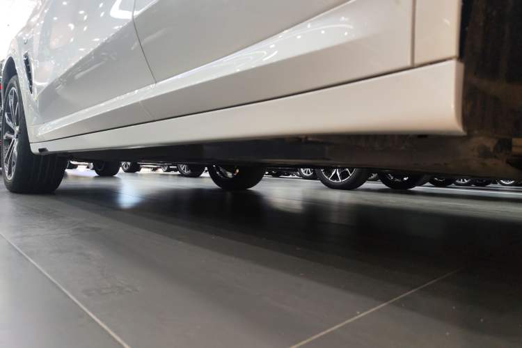 Used BMW X3 2022 xDrive30i Luxury Model M Night Sky Package Left Side Sill