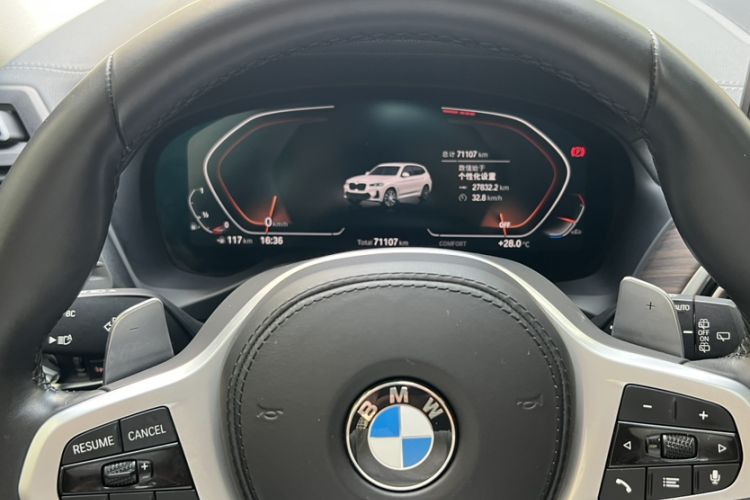 Used BMW X3 2022 Second Facelift xDrive30i Leading Edition M Night Sky Package Odometer Close Up