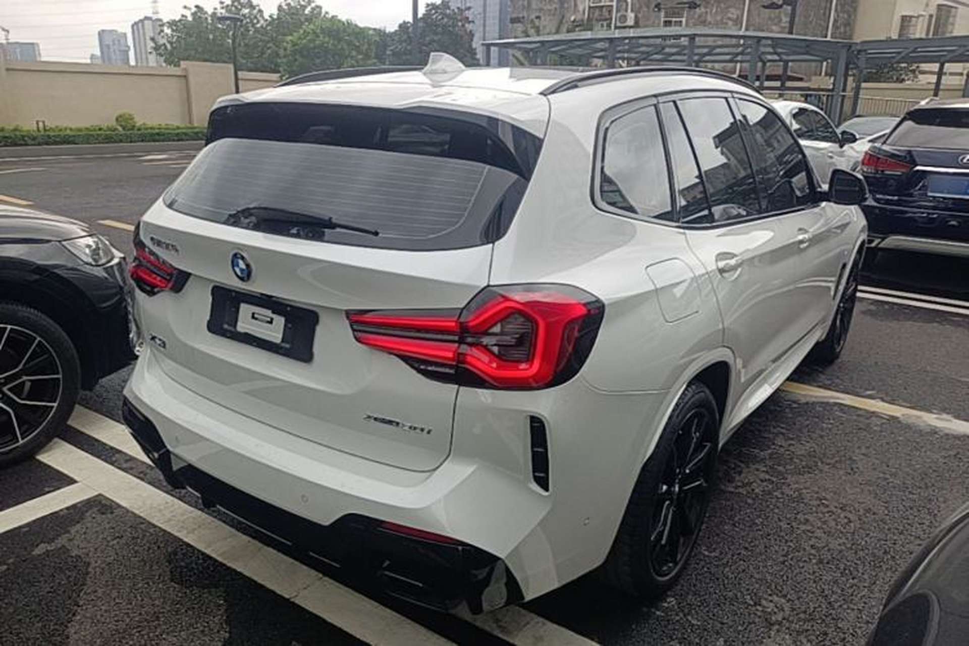 Used BMW X3 2022 Second Facelift xDrive30i Luxury Edition M Night Sky Package Rear Right 45 Deg