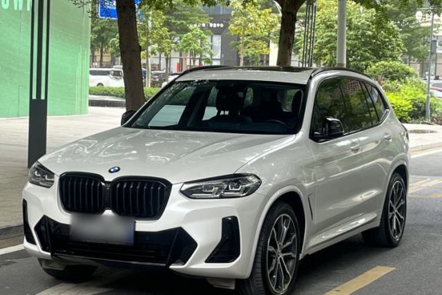 BMW X3 2022 xDrive30i Luxury Model M Night Sky Package مستعملة