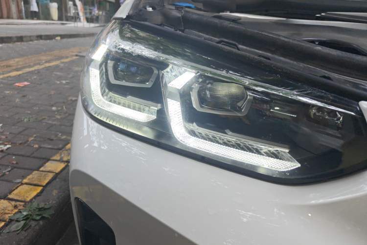 Used BMW X3 2022 xDrive25i M Sport Package Right Front Headlight