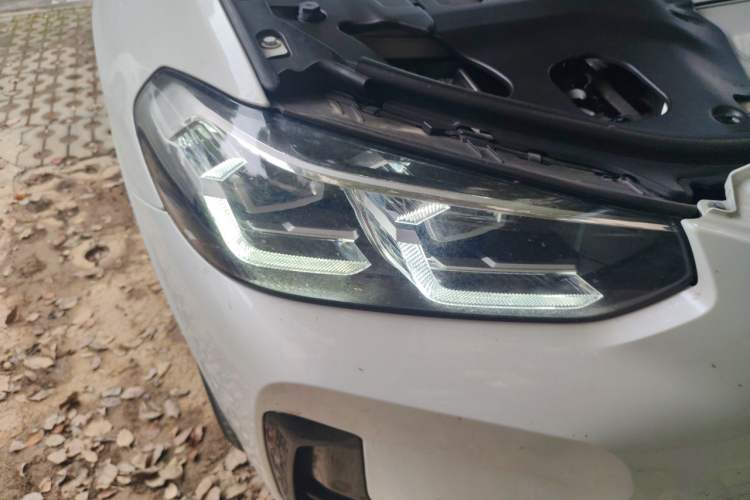 Used BMW X3 2022 Second Facelift xDrive30i Leading Edition M Night Sky Package Right Front Headlight