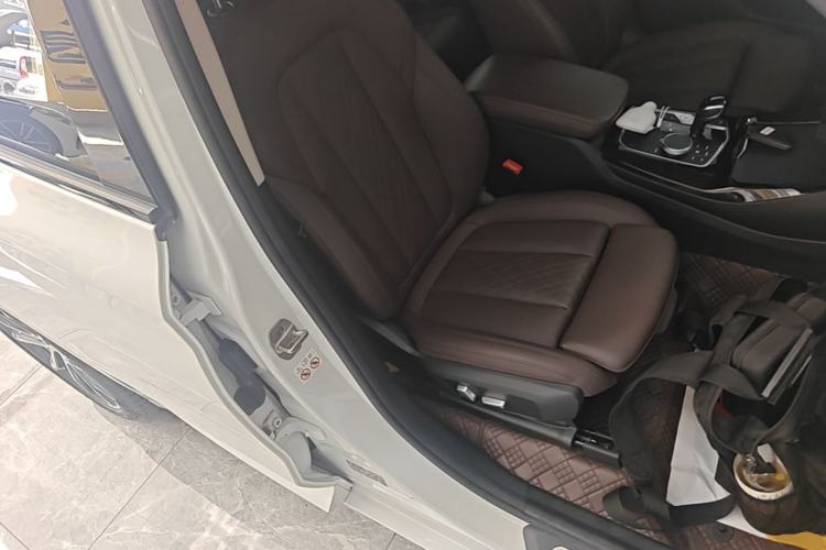 Used BMW X3 2022 xDrive30i Luxury Model M Night Sky Package Right Front Seat