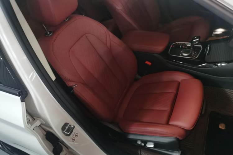 Used BMW X3 2022 xDrive30i Luxury Model M Night Sky Package Right Front Seat