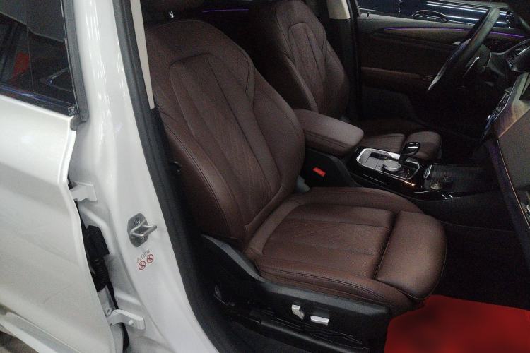 Used BMW X3 2022 xDrive30i Luxury Model M Night Sky Package Right Front Seat