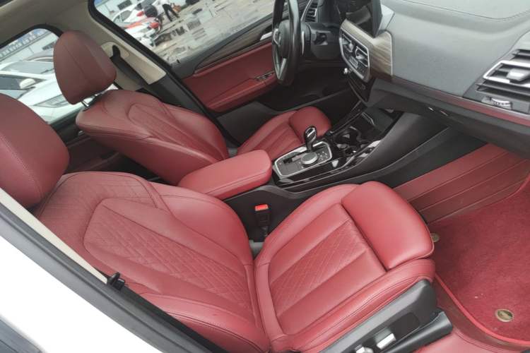 Used BMW X3 2022 xDrive30i Luxury Model M Night Sky Package Right Front Seat