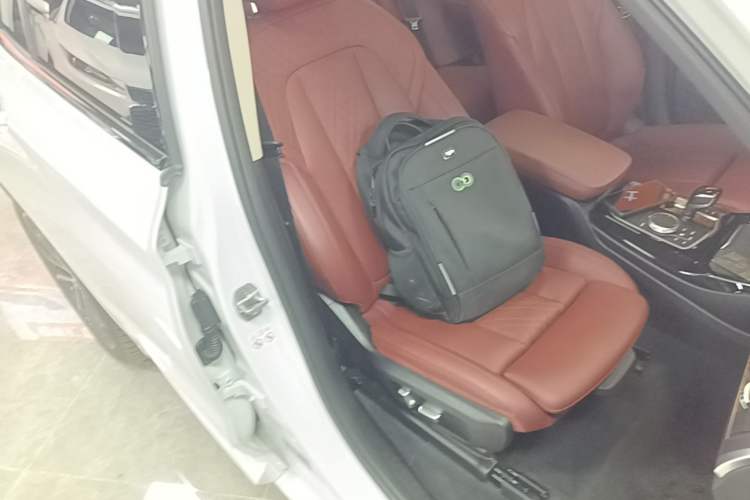 Used BMW X3 2022 Second Facelift xDrive30i Leading Edition M Night Sky Package Right Front Seat