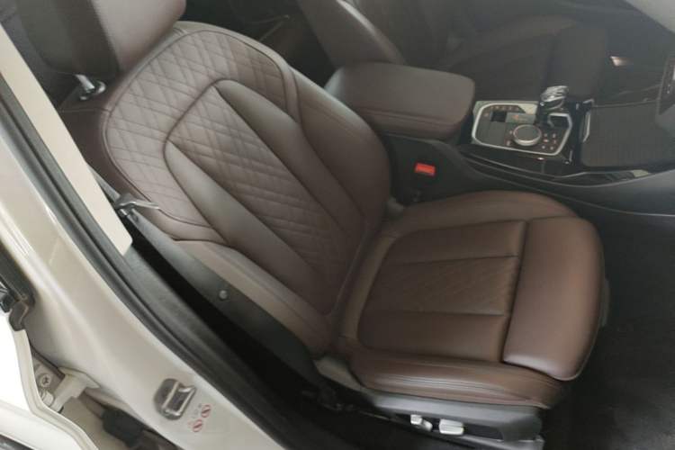Used BMW X3 2022 xDrive30i Luxury Model M Night Sky Package Right Front Seat