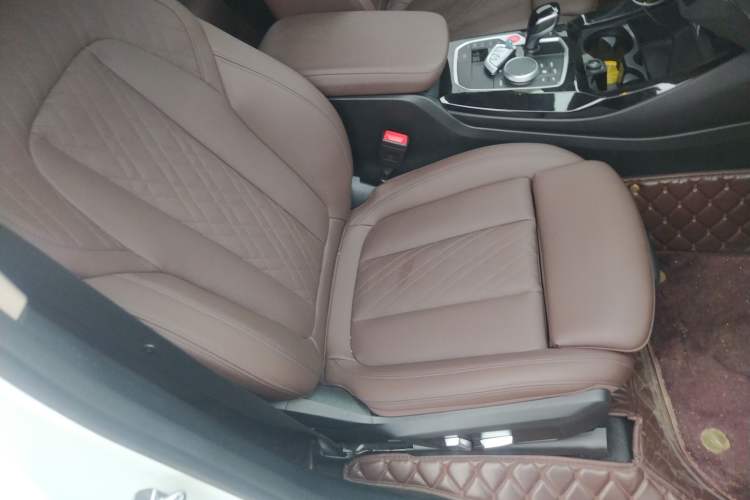 Used BMW X3 2022 Restyled xDrive25i M Sport Package Right Front Seat