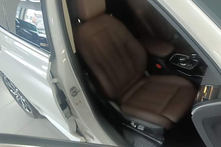 Used BMW X3 2022 Restyled xDrive25i M Sport Package Right Front Seat