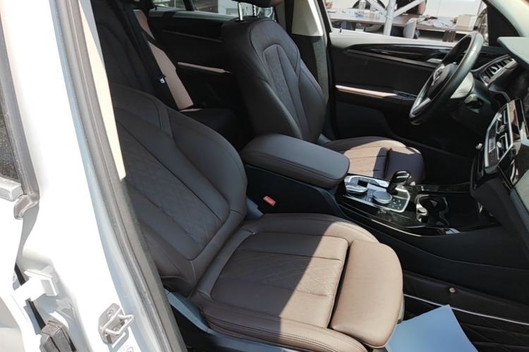 Used BMW X3 2022 xDrive25i M Sport Package Right Front Seat