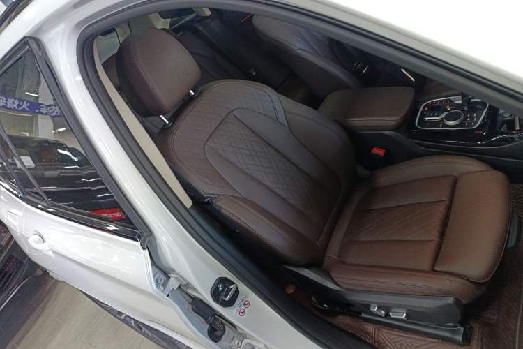 Used BMW X3 2022 xDrive30i Luxury Model M Night Sky Package Right Front Seat