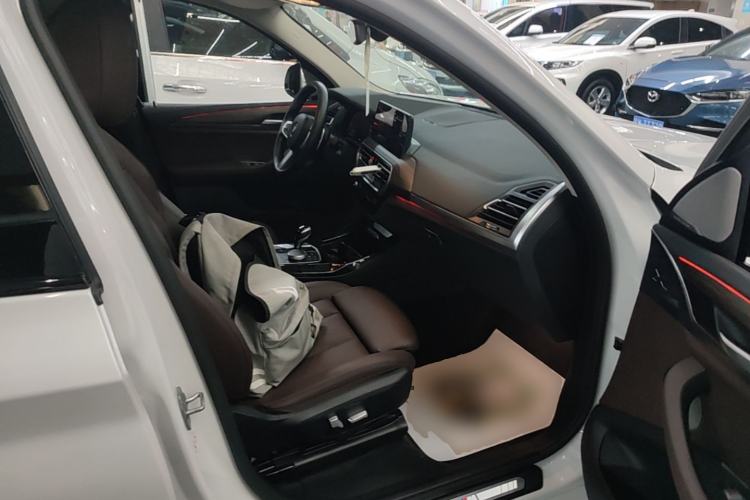 Used BMW X3 2022 Facelift xDrive30i Luxury Edition M Night Edition Package Right Front Seat