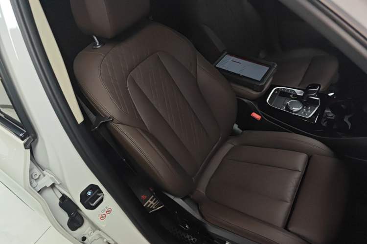 Used BMW X3 2022 Second Facelift xDrive30i Leading Edition M Night Sky Package Right Front Seat