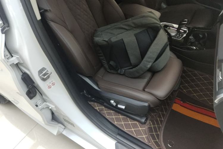 Used BMW X3 2022 xDrive25i M Sport Package Right Front Seat