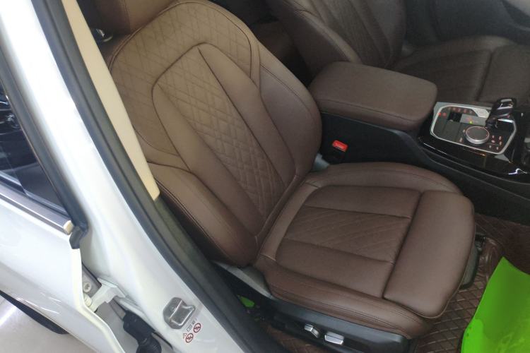 Used BMW X3 2022 xDrive25i M Sport Package Right Front Seat