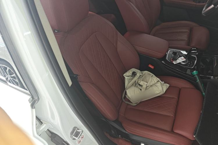 Used BMW X3 2022 Restyled xDrive25i M Sport Package Right Front Seat