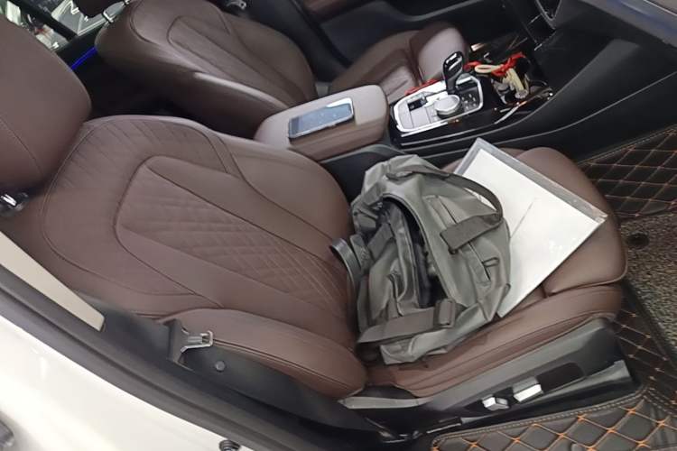 Used BMW X3 2022 xDrive25i M Sport Package Right Front Seat