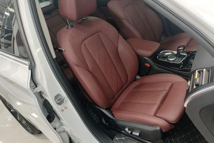 Used BMW X3 2022 xDrive25i M Sport Package Right Front Seat
