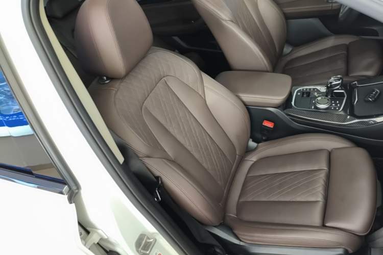 Used BMW X3 2022 xDrive25i M Sport Package Right Front Seat