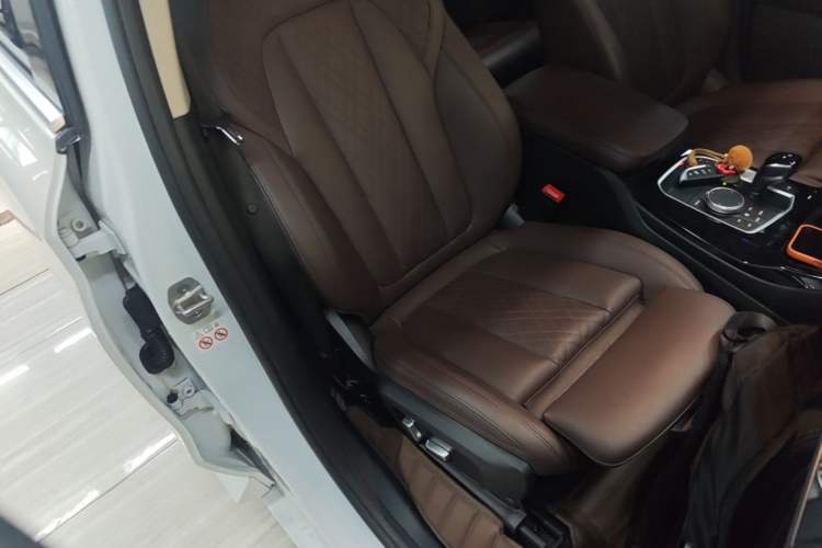 Used BMW X3 2022 xDrive25i M Sport Package Right Front Seat