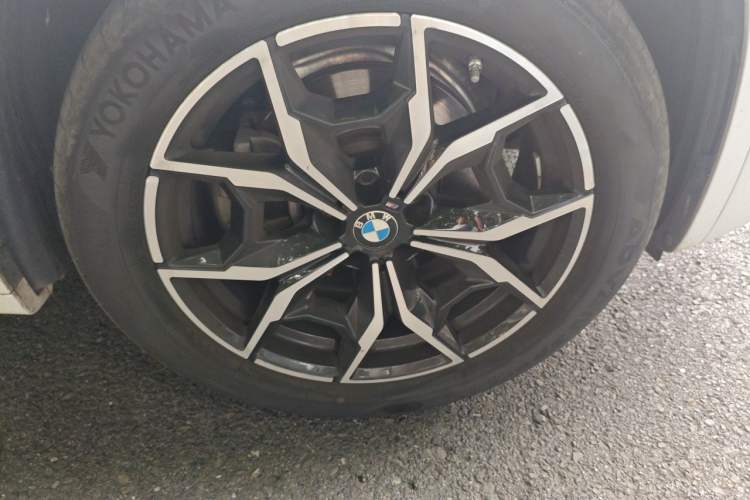 Used BMW X3 2022 xDrive25i M Sport Package Right Front Wheel Hub