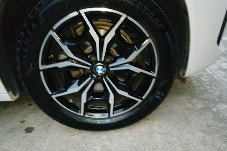 Used BMW X3 2022 Restyled xDrive25i M Sport Package Right Front Wheel Hub