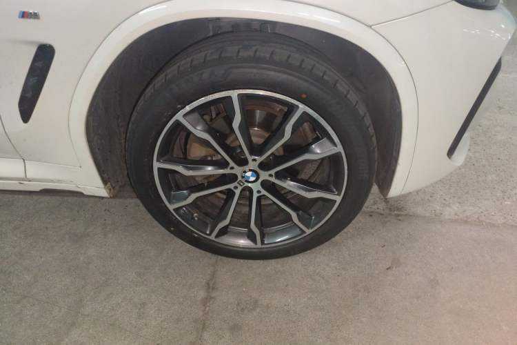 Used BMW X3 2022 xDrive30i Luxury Model M Night Sky Package Right Front Wheel Hub