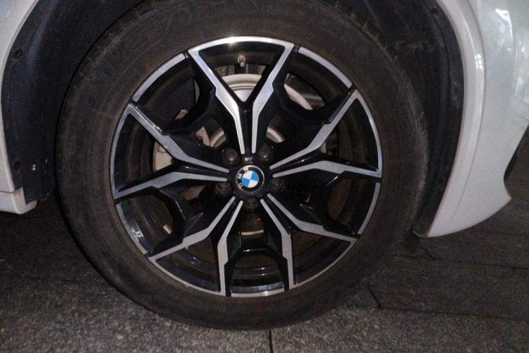 Used BMW X3 2022 Restyled xDrive25i M Sport Package Right Front Wheel Hub